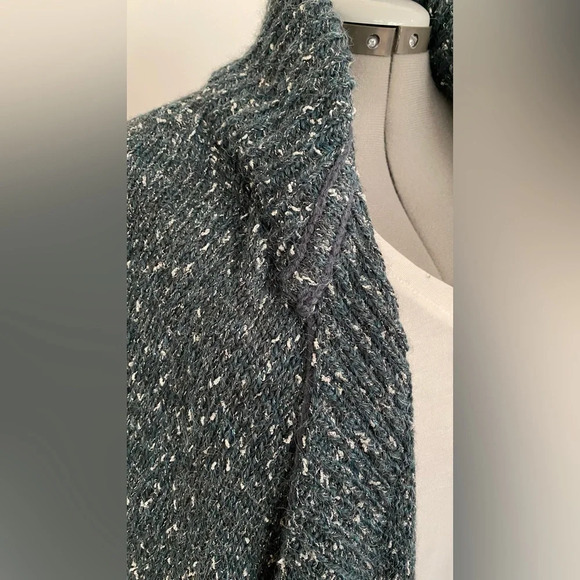 NWT Lane Bryant Wear-2-Ways Cardigan Sweater Size 18/20 - Picture 10 of 12